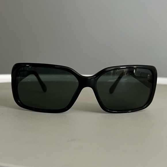 Vogue sunglasses, black rectangle frames, made in Italy - Picture 1 of 6